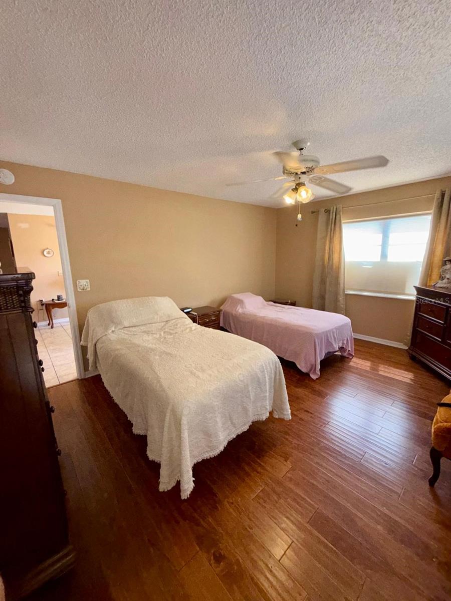 8949 FOREST LAKE DR — photo 18