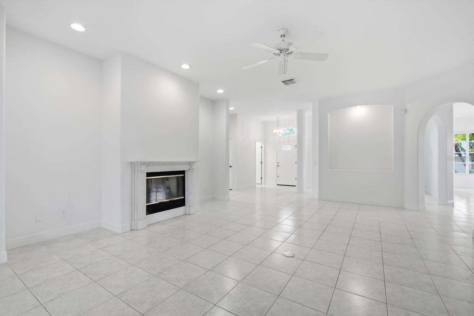 14902 DEVONSHIRE WOODS PL — photo 7