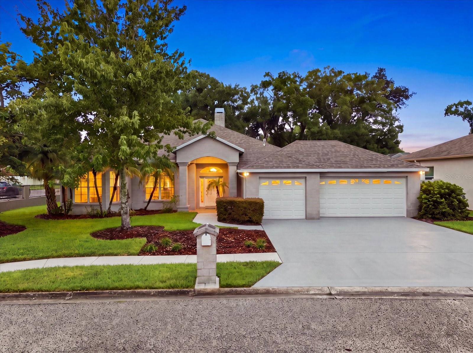 14902 DEVONSHIRE WOODS PL — photo 37