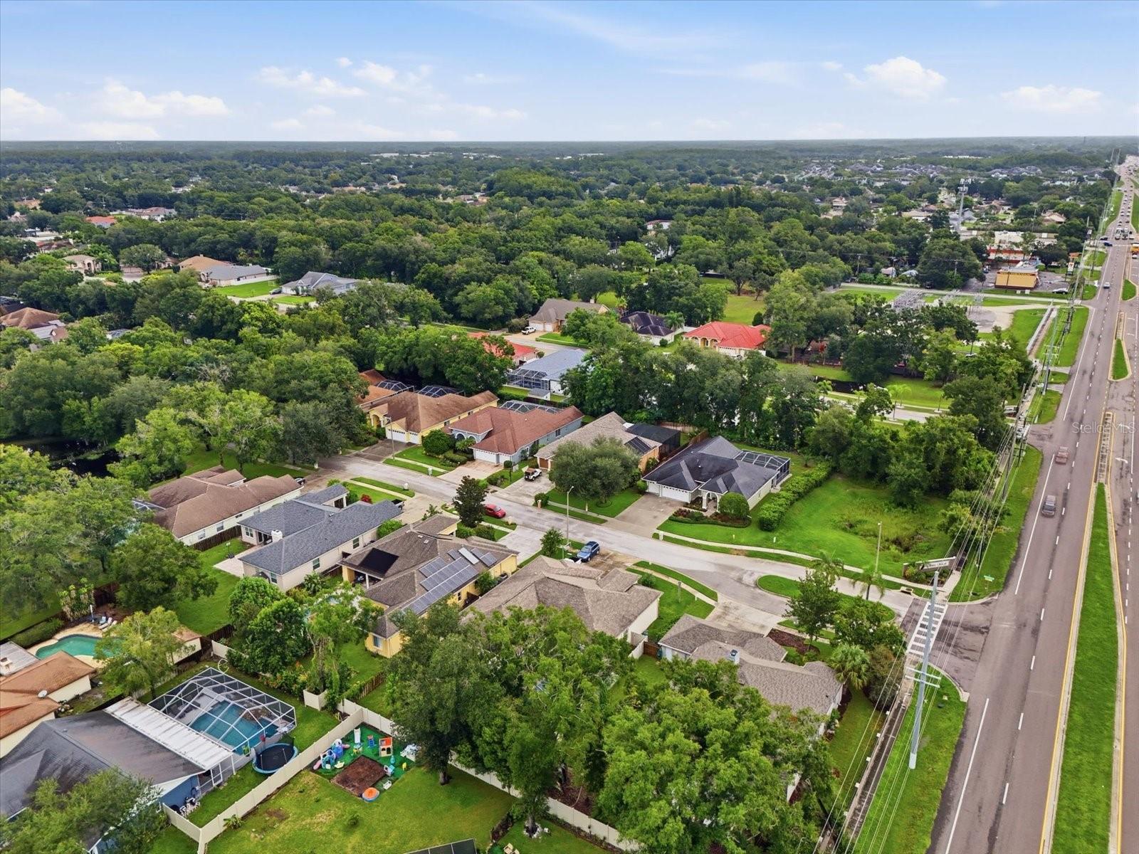 14902 DEVONSHIRE WOODS PL — photo 38