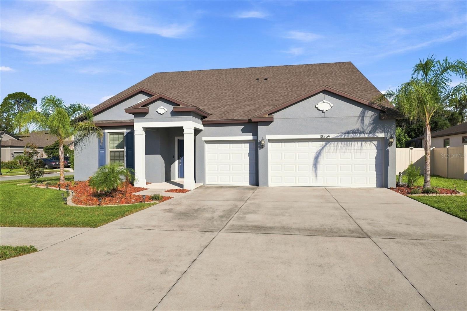 18359 CORTES CREEK BLVD — photo 2