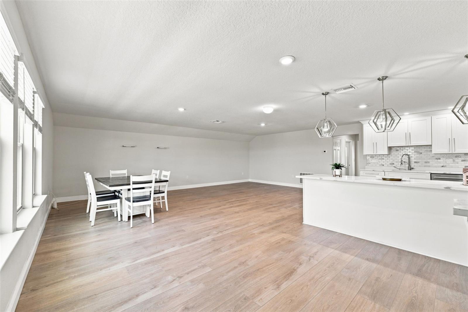 18359 CORTES CREEK BLVD — photo 28