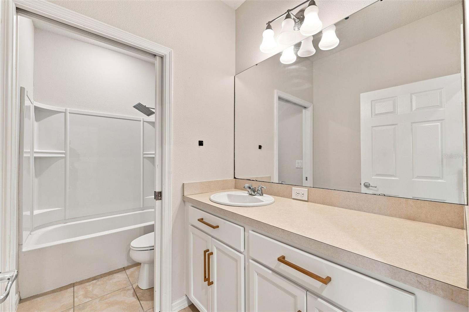 18359 CORTES CREEK BLVD — photo 15