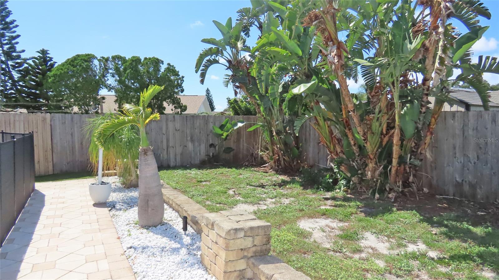 2376 MILLWOOD LN — photo 32