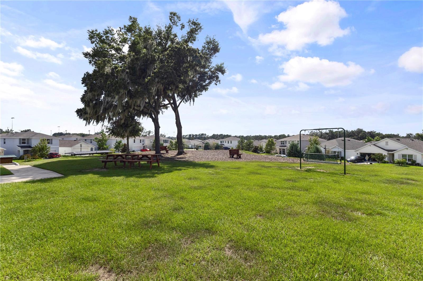 13695 WINEBERRY DR — photo 46