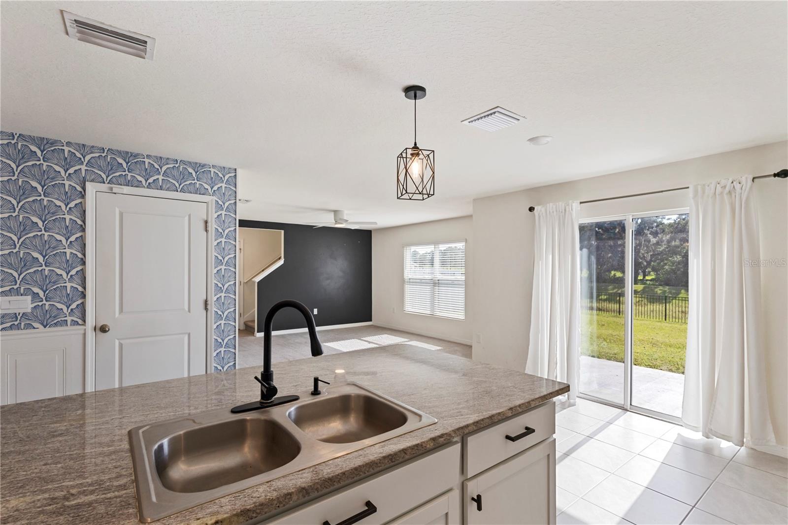 13695 WINEBERRY DR — photo 6