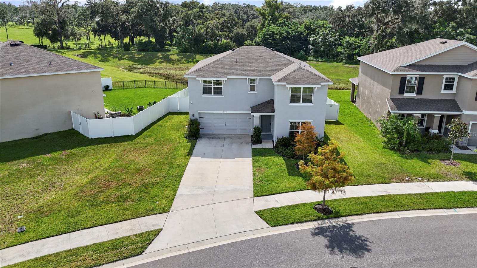 13695 WINEBERRY DR — photo 33