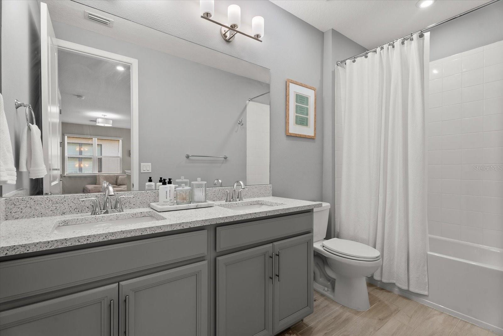 15360 ISLA PALMA LN — photo 29