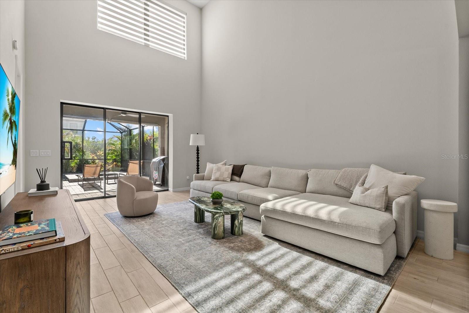 15360 ISLA PALMA LN — photo 15