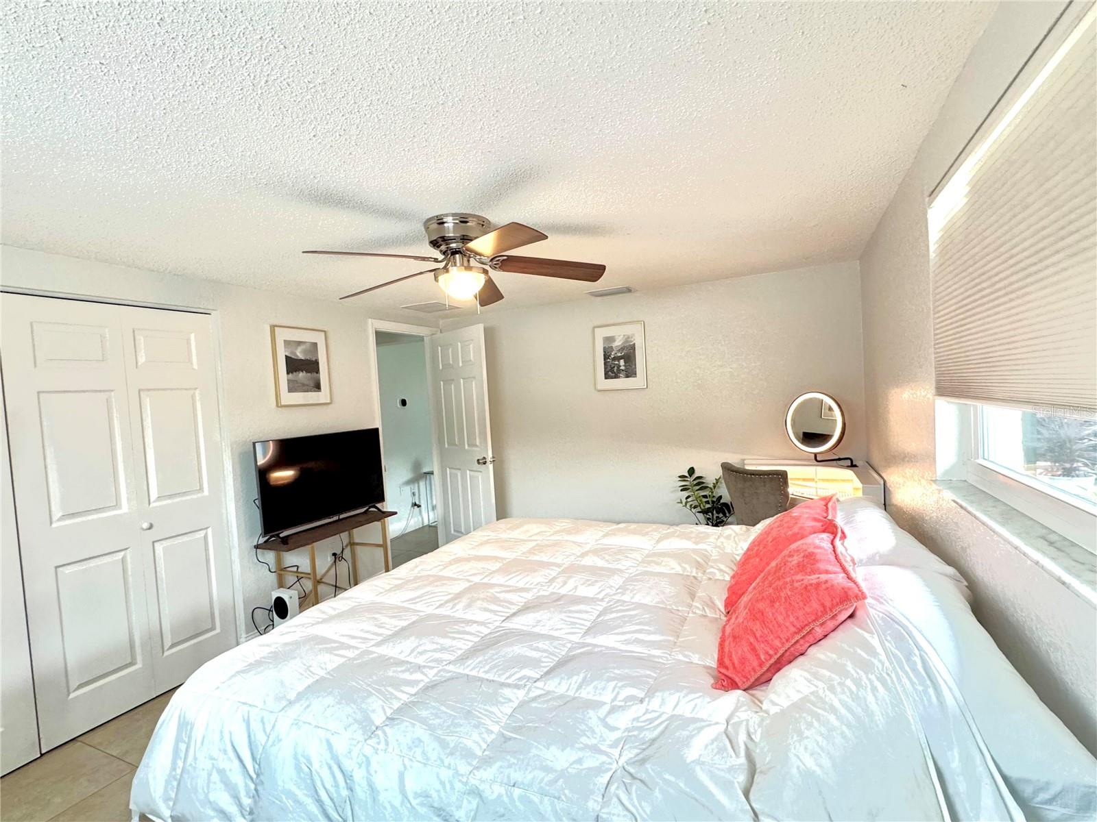 7519 HOLLY LAKE LN — photo 18