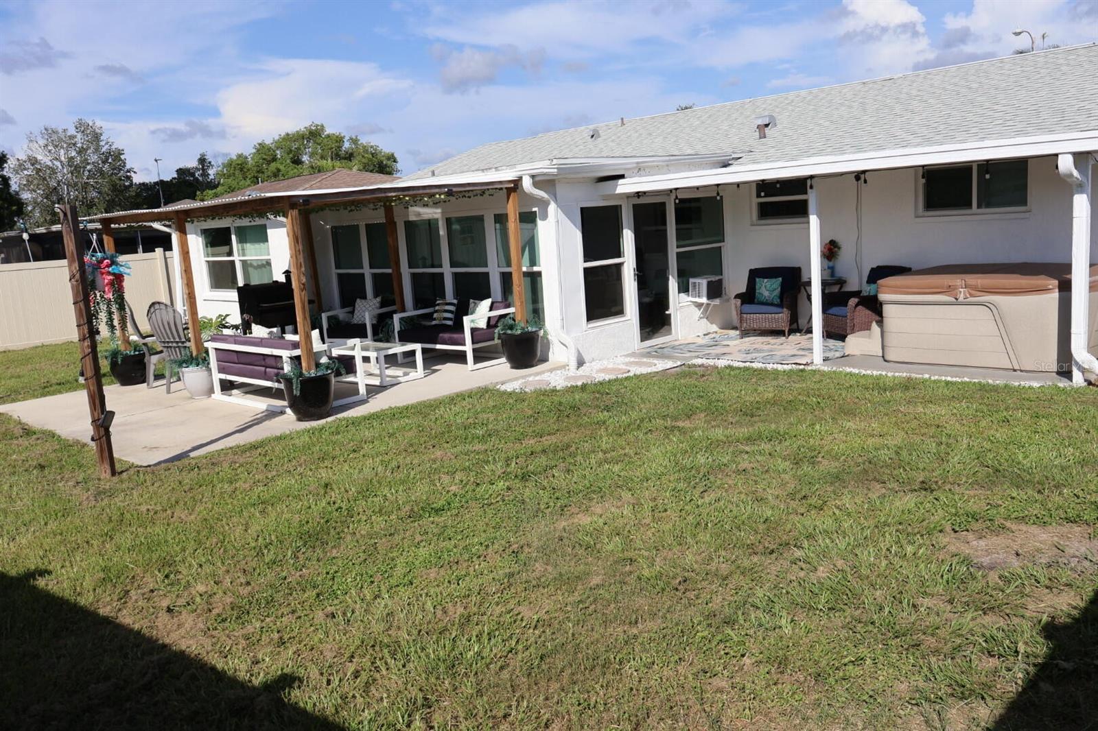 7519 HOLLY LAKE LN — photo 28