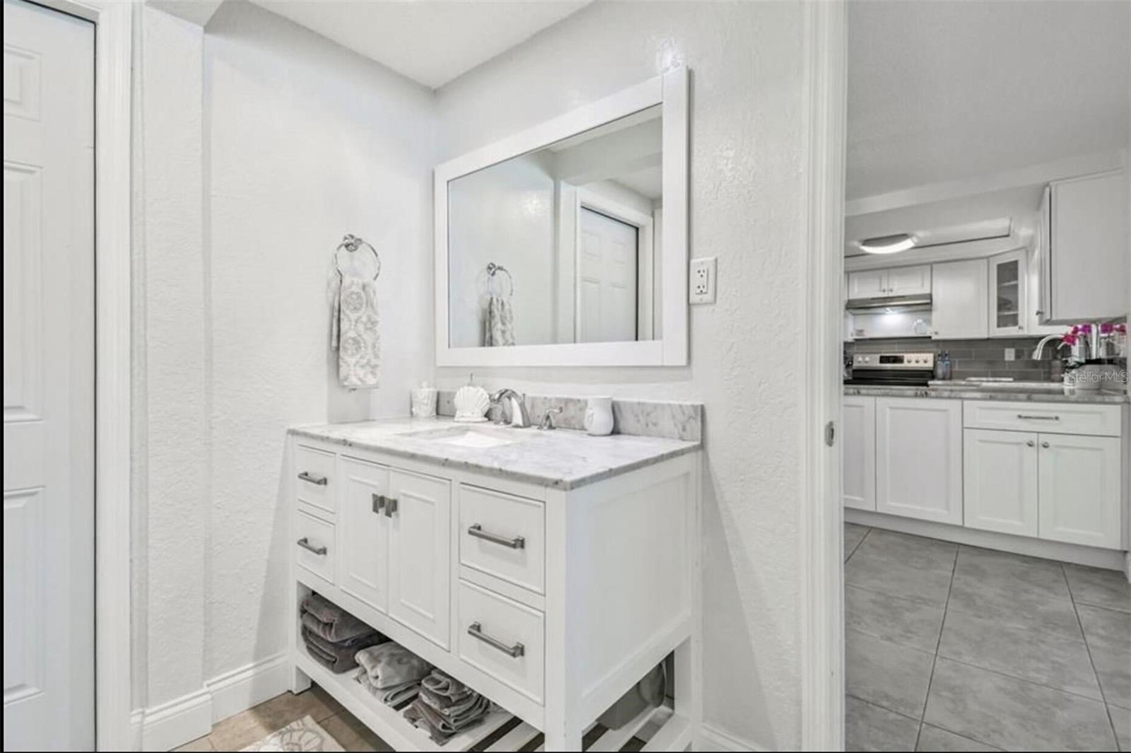 7519 HOLLY LAKE LN — photo 15