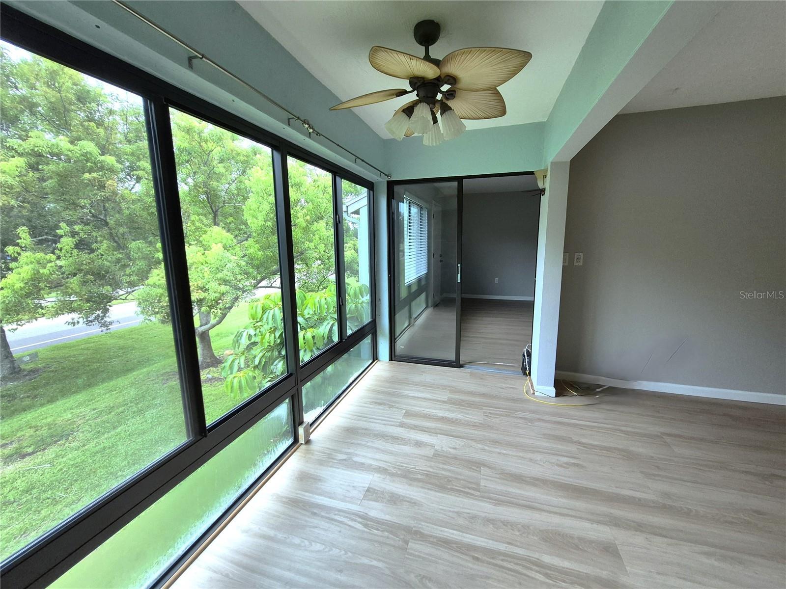 222 CARYL WAY — photo 18