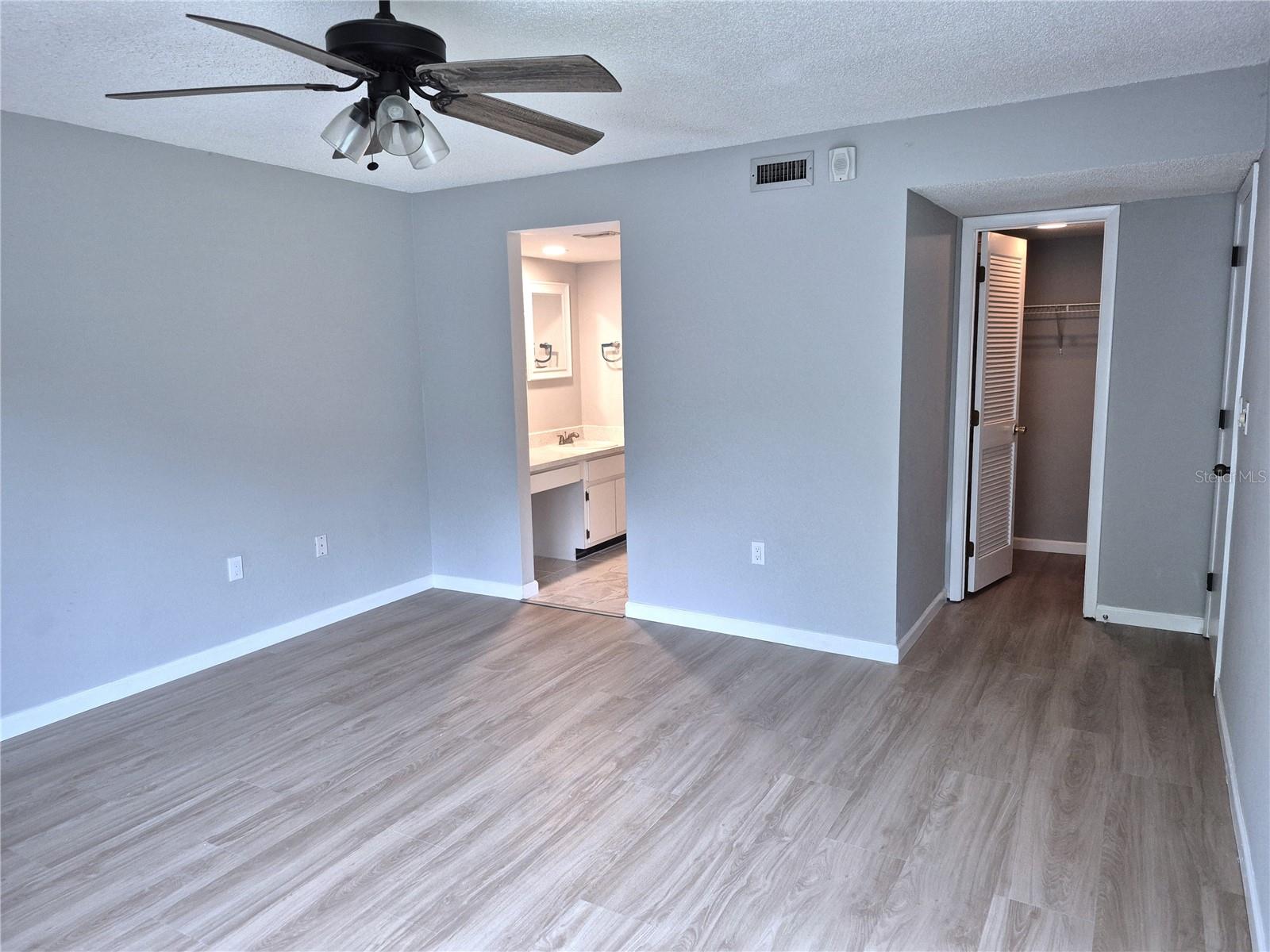 222 CARYL WAY — photo 24