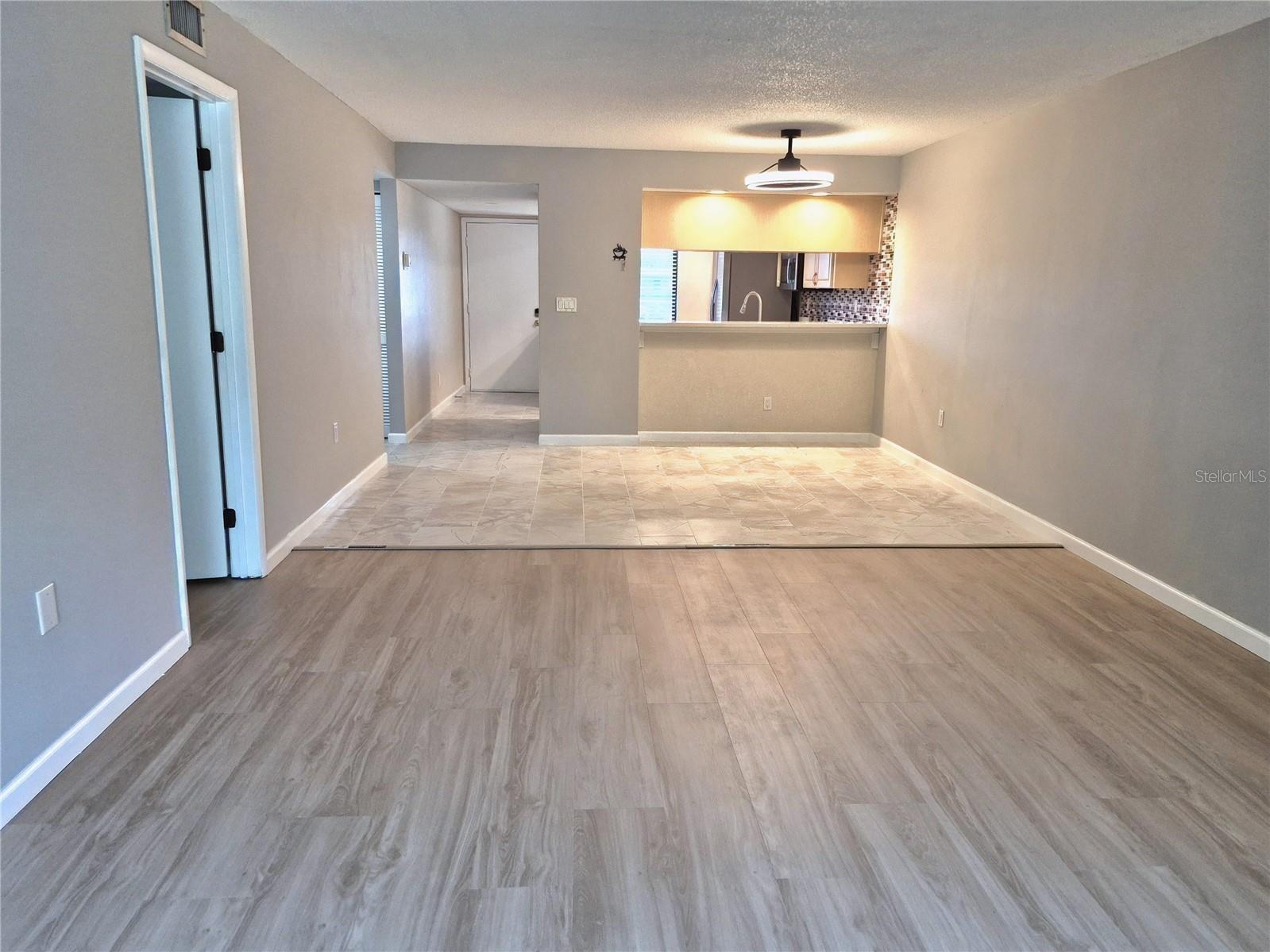 222 CARYL WAY — photo 14