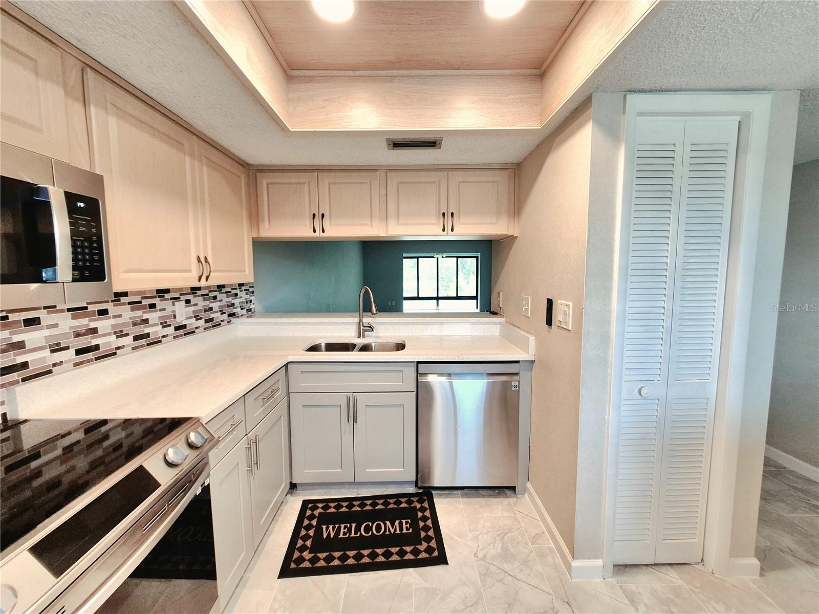 222 CARYL WAY — photo 6