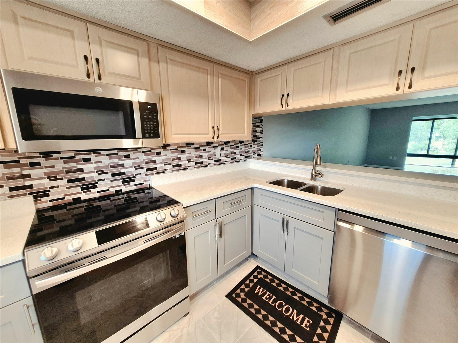 222 CARYL WAY — photo 7