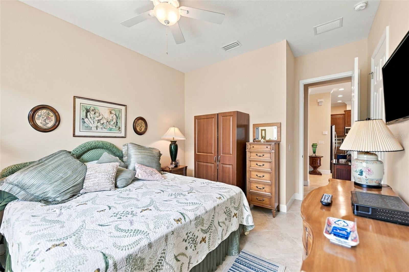 2109 SIFIELD GREENS WAY #70 — photo 32