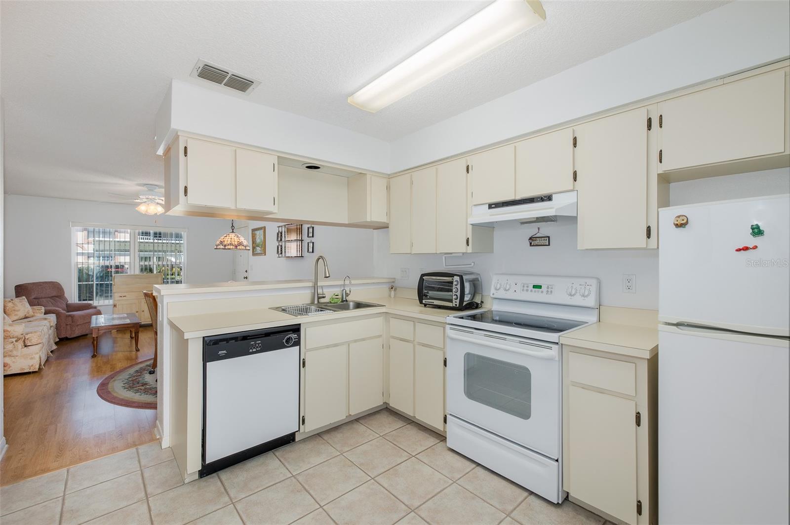 4804 MYRTLE OAK DR #13 — photo 12