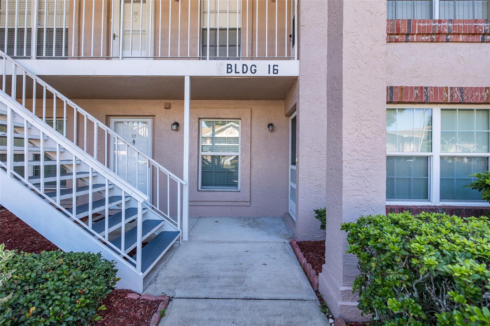 4804 MYRTLE OAK DR #13 — photo 2