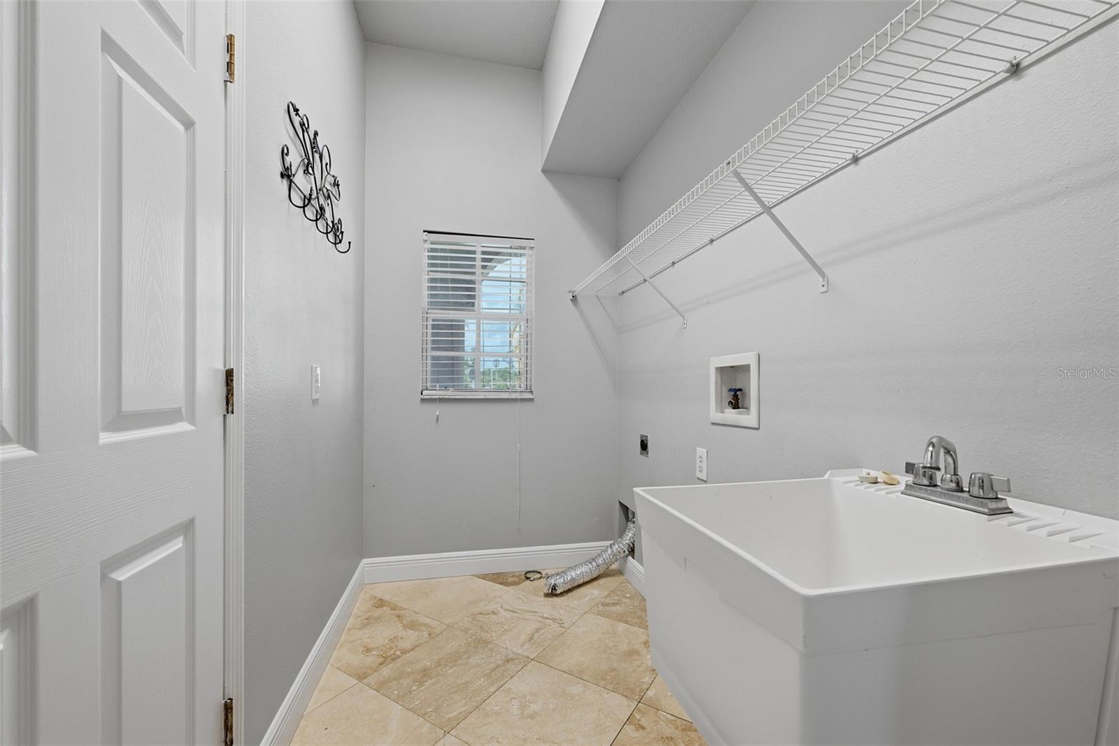 501 MANISHA PL — photo 30