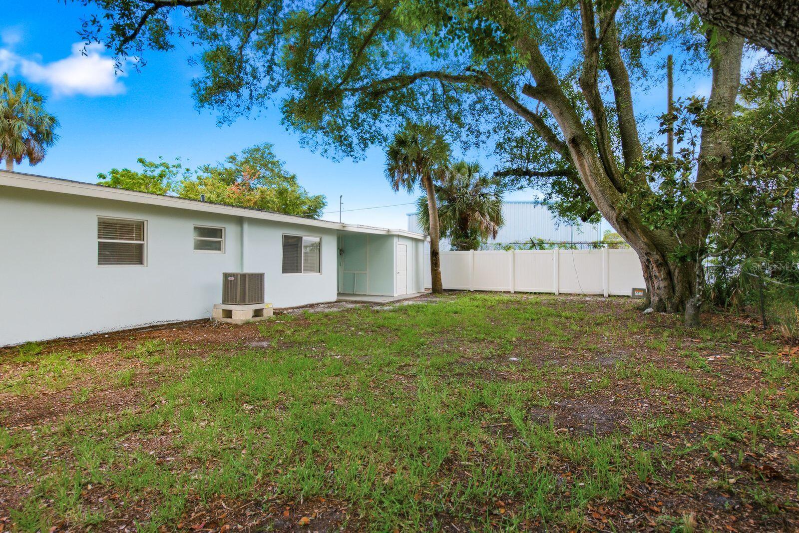 5307 BERKLEY RD — photo 26