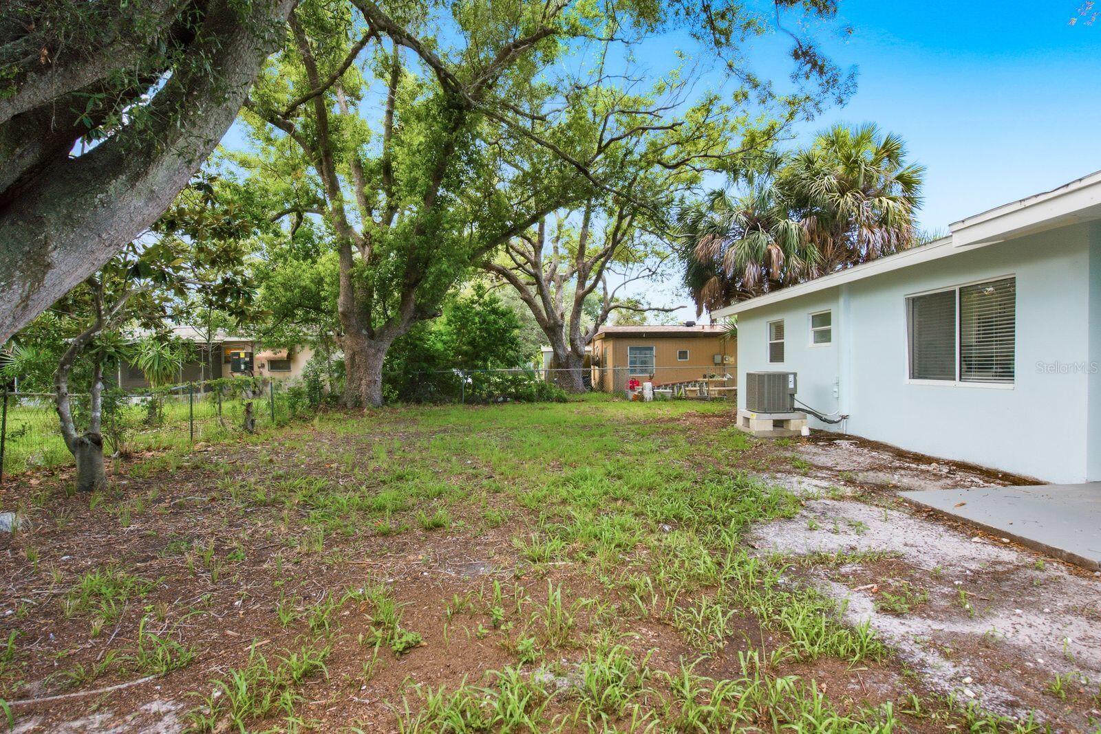 5307 BERKLEY RD — photo 25