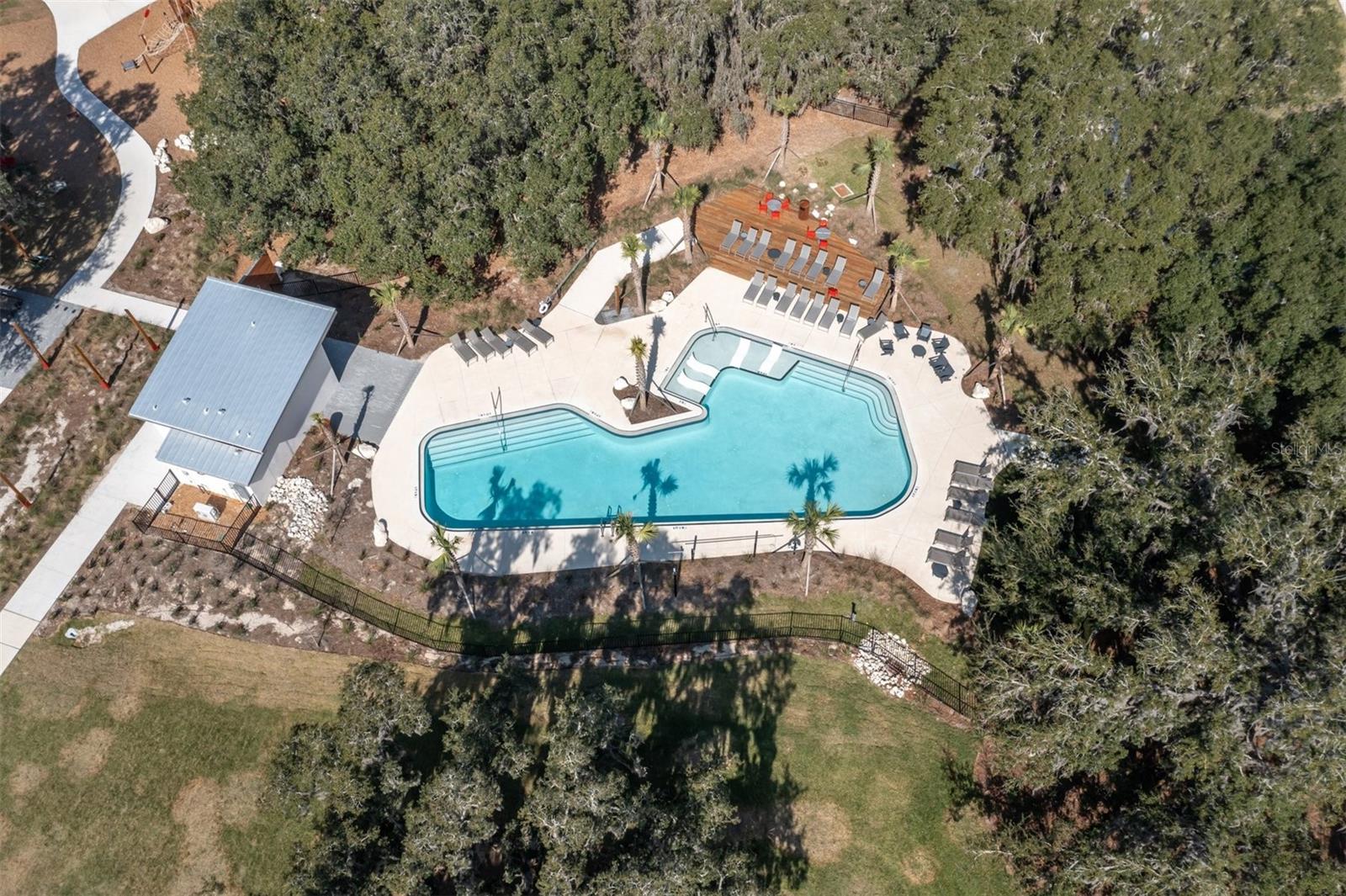 3060 CHAPIN PASS — photo 52