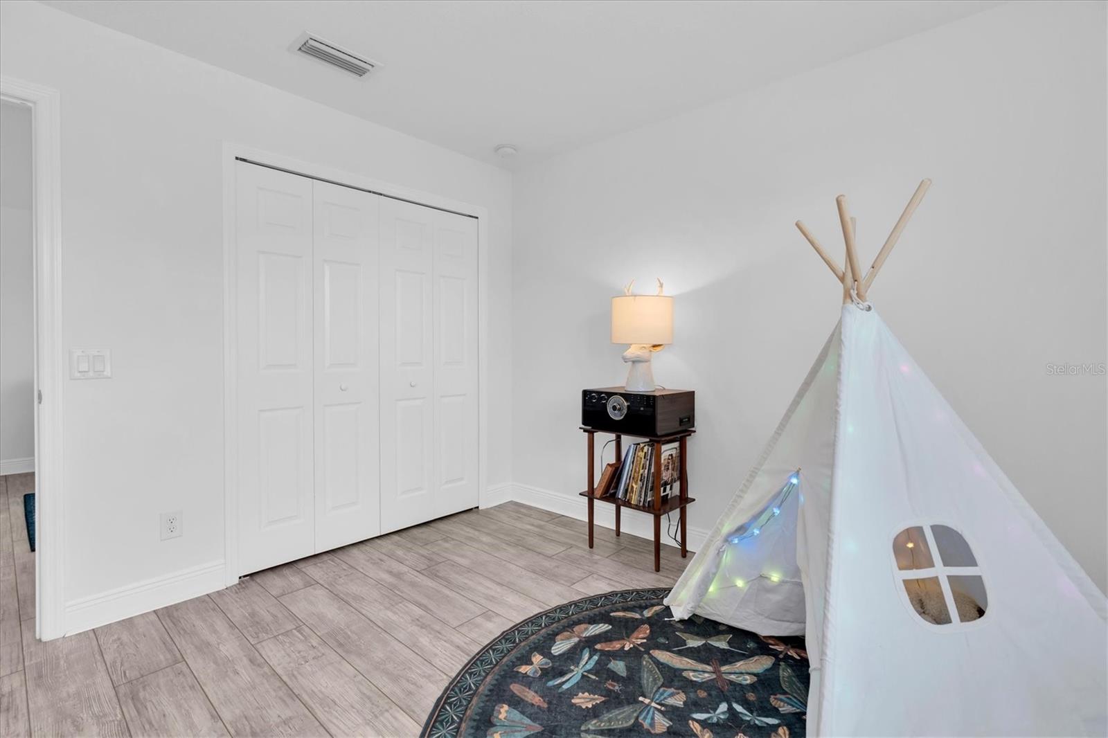 3060 CHAPIN PASS — photo 25