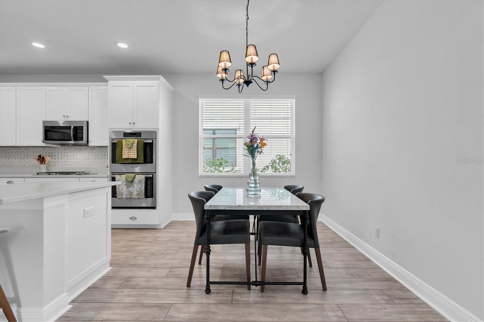 3060 CHAPIN PASS — photo 10