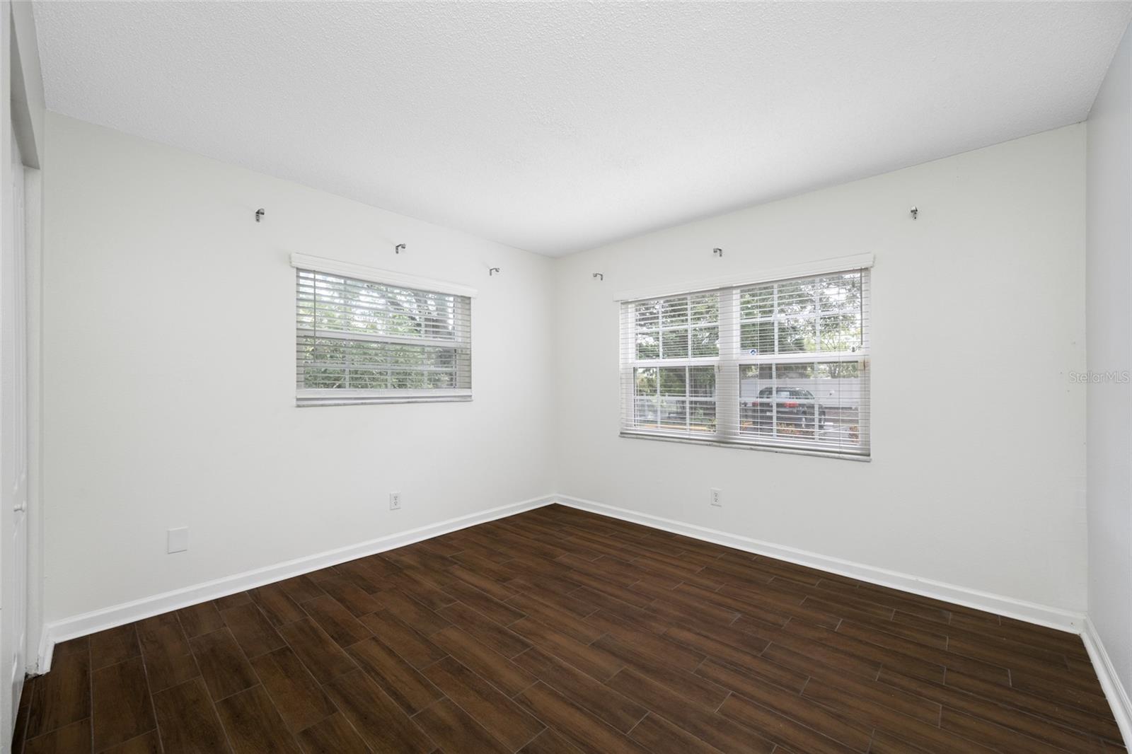 131 N MERCURY AVE #131 — photo 19