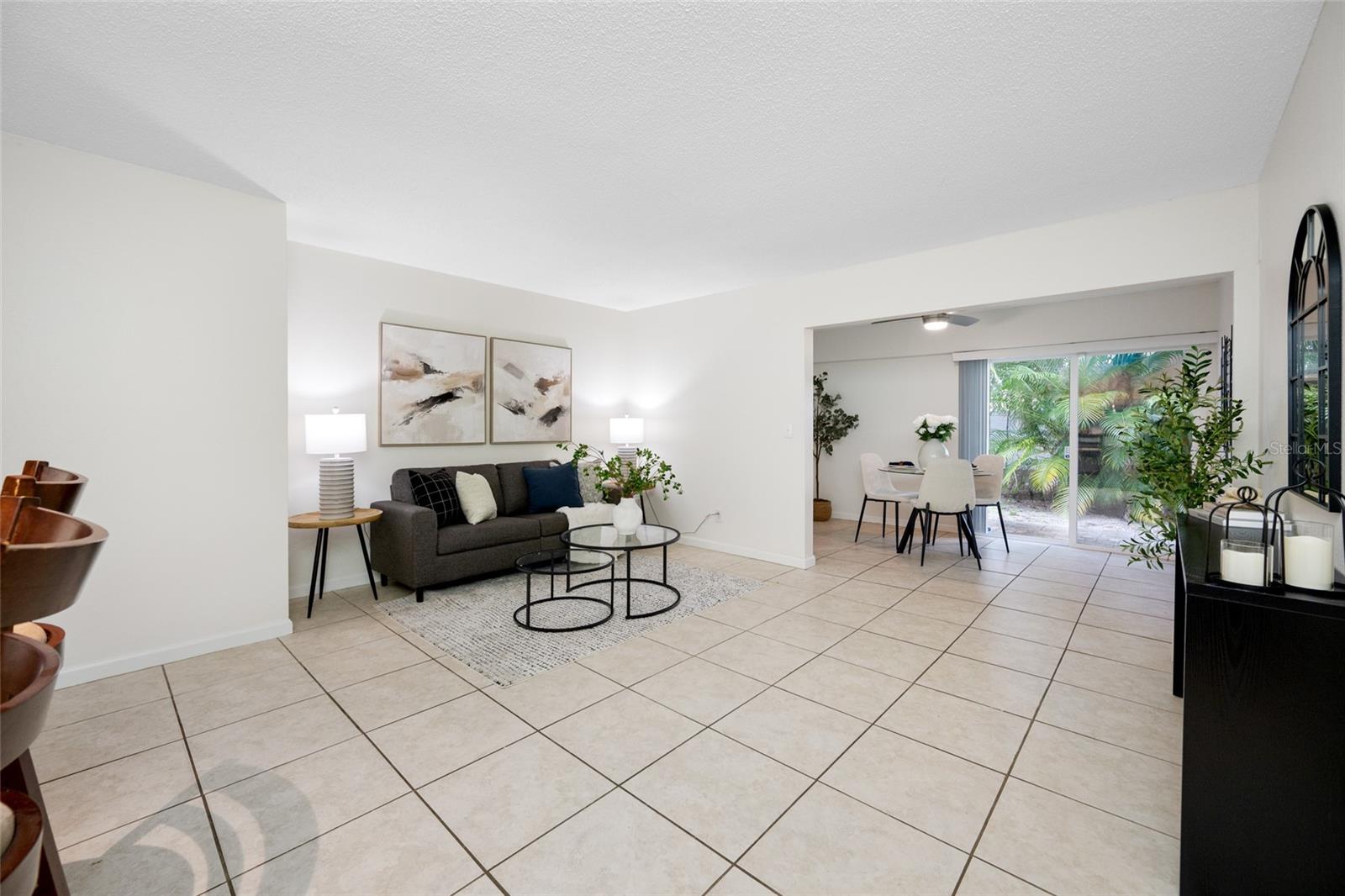131 N MERCURY AVE #131 — photo 4