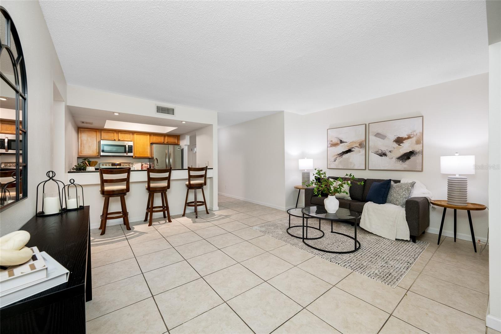 131 N MERCURY AVE #131 — photo 5