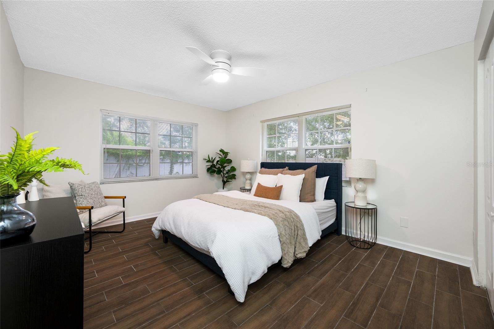 131 N MERCURY AVE #131 — photo 17