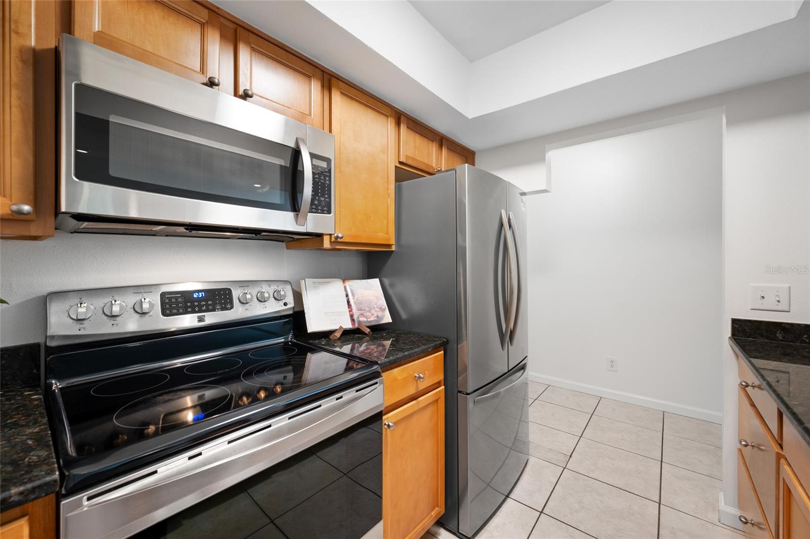 131 N MERCURY AVE #131 — photo 16