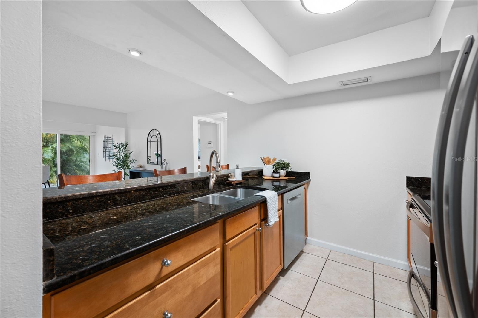 131 N MERCURY AVE #131 — photo 13
