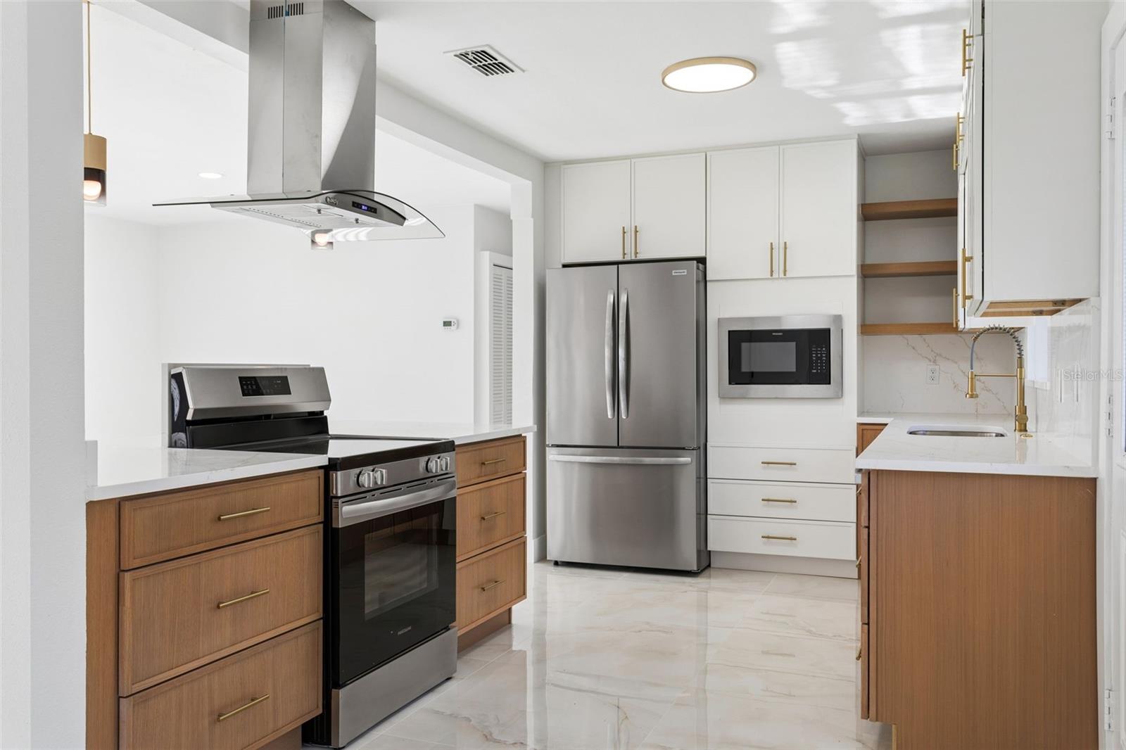 540 MILWAUKEE AVE — photo 6