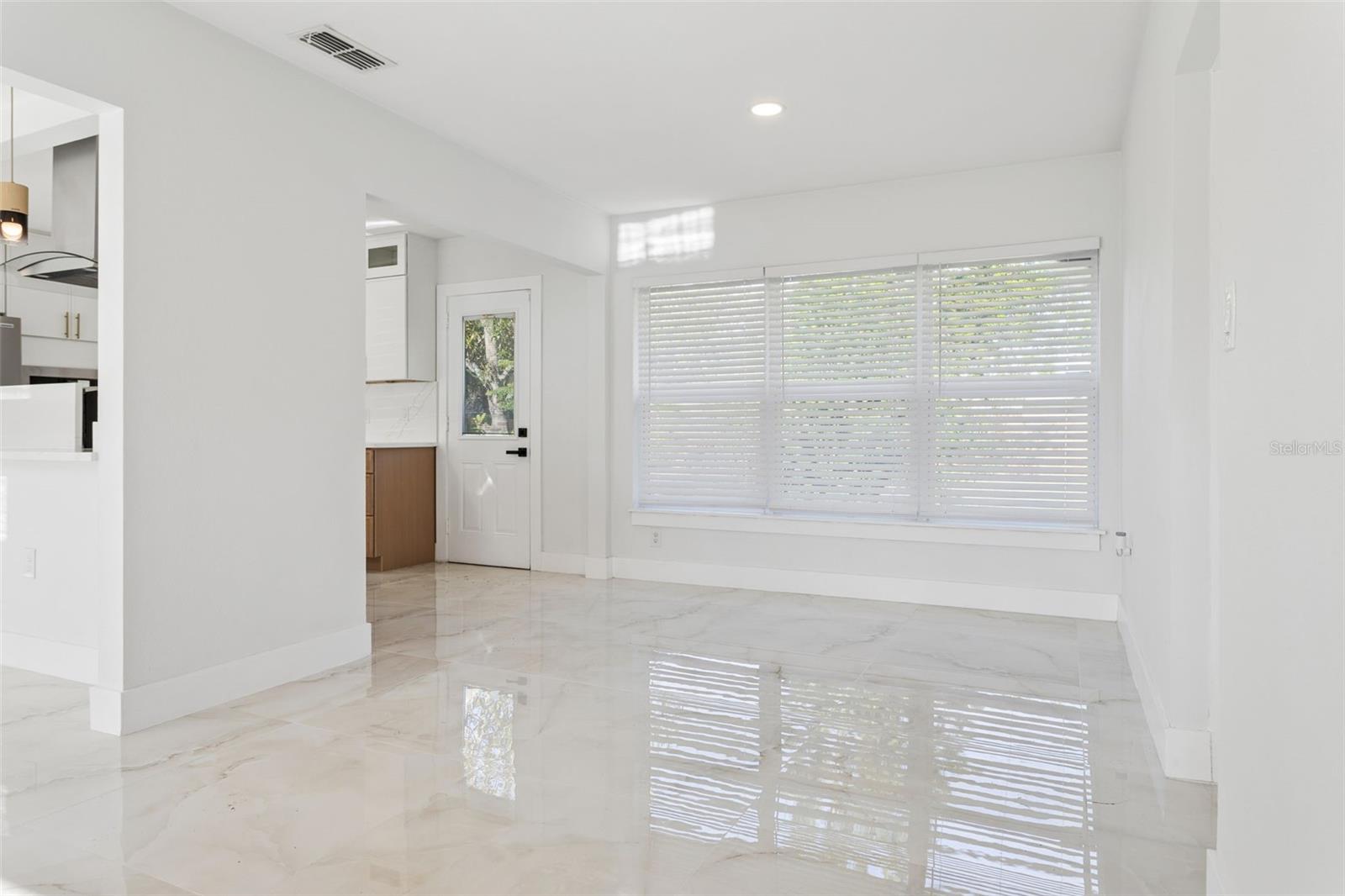 540 MILWAUKEE AVE — photo 10