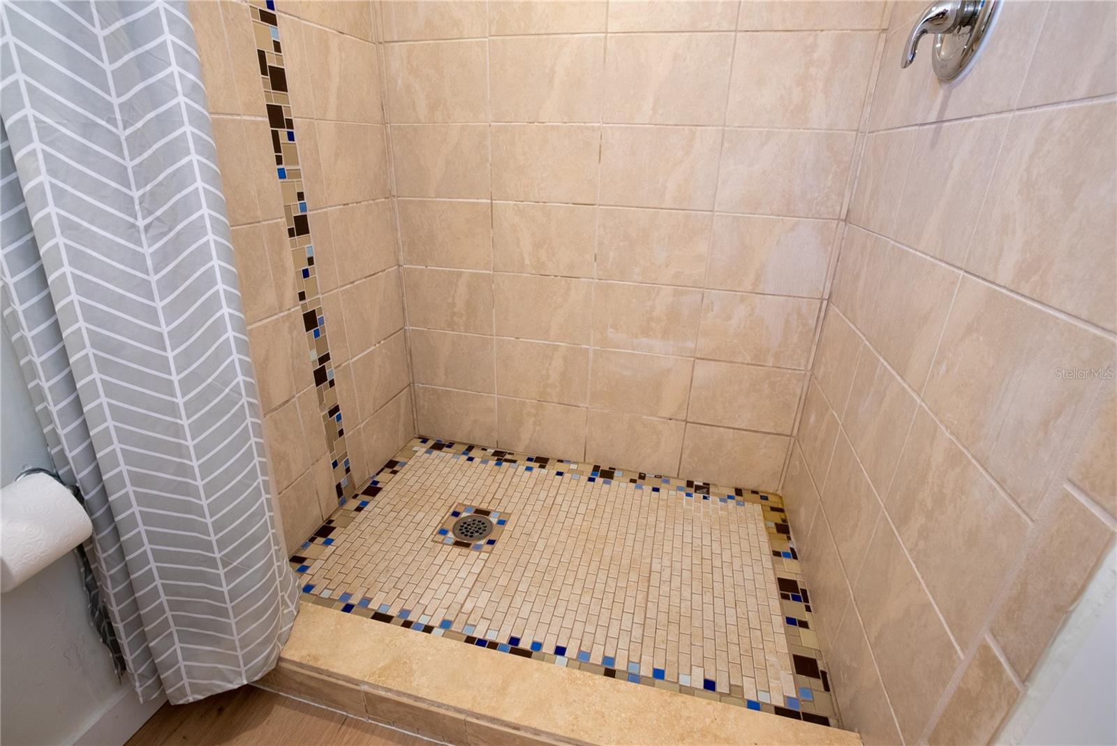 2311 WALDEMERE ST #B — photo 14