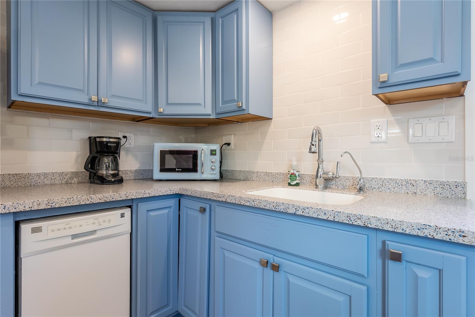 2311 WALDEMERE ST #B — photo 6
