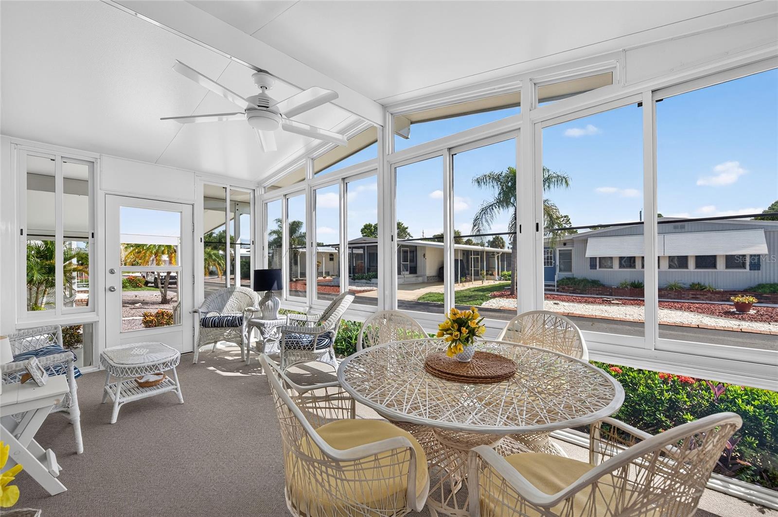 11 DEL PRADO DR — photo 17