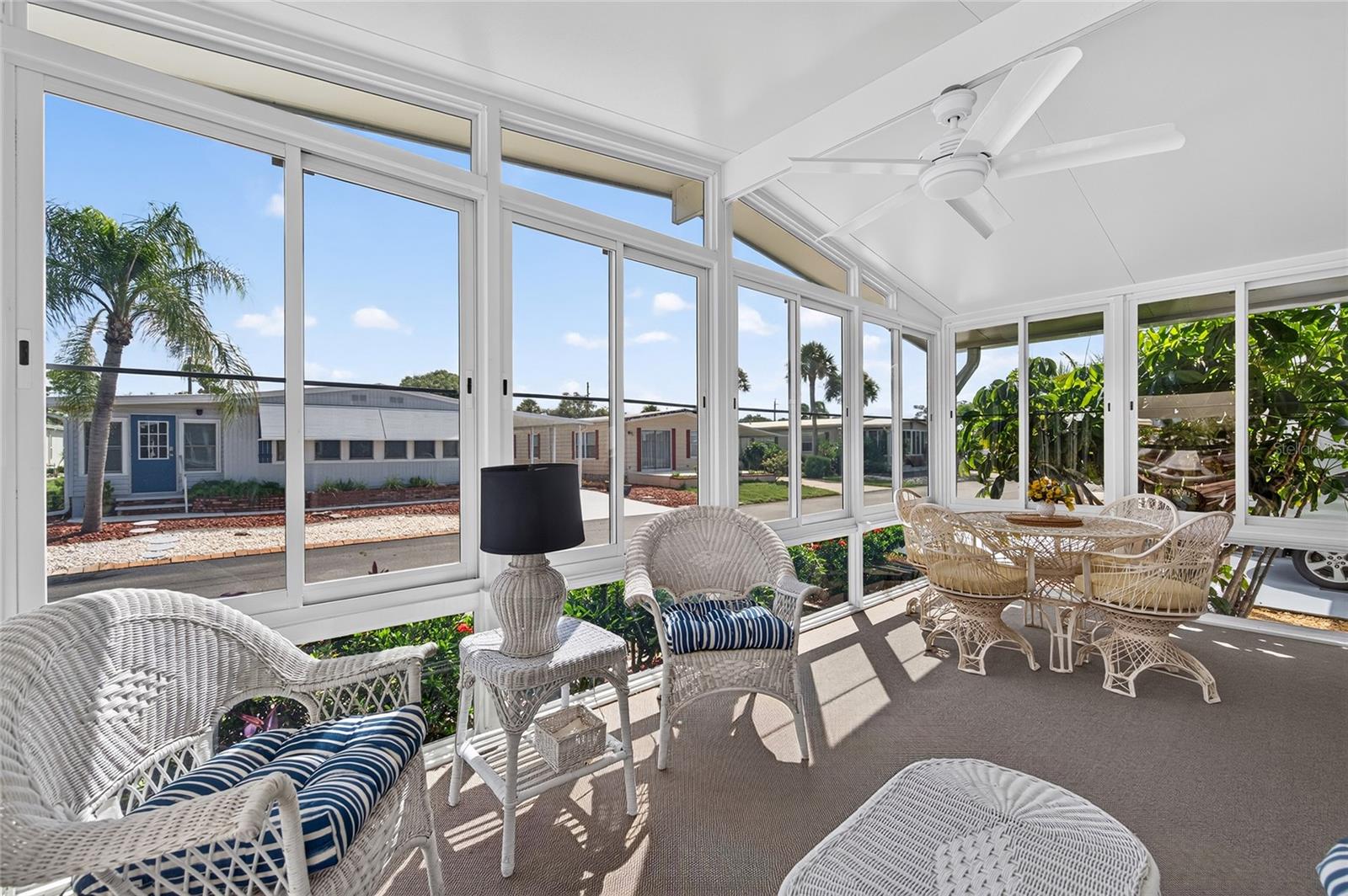 11 DEL PRADO DR — photo 18