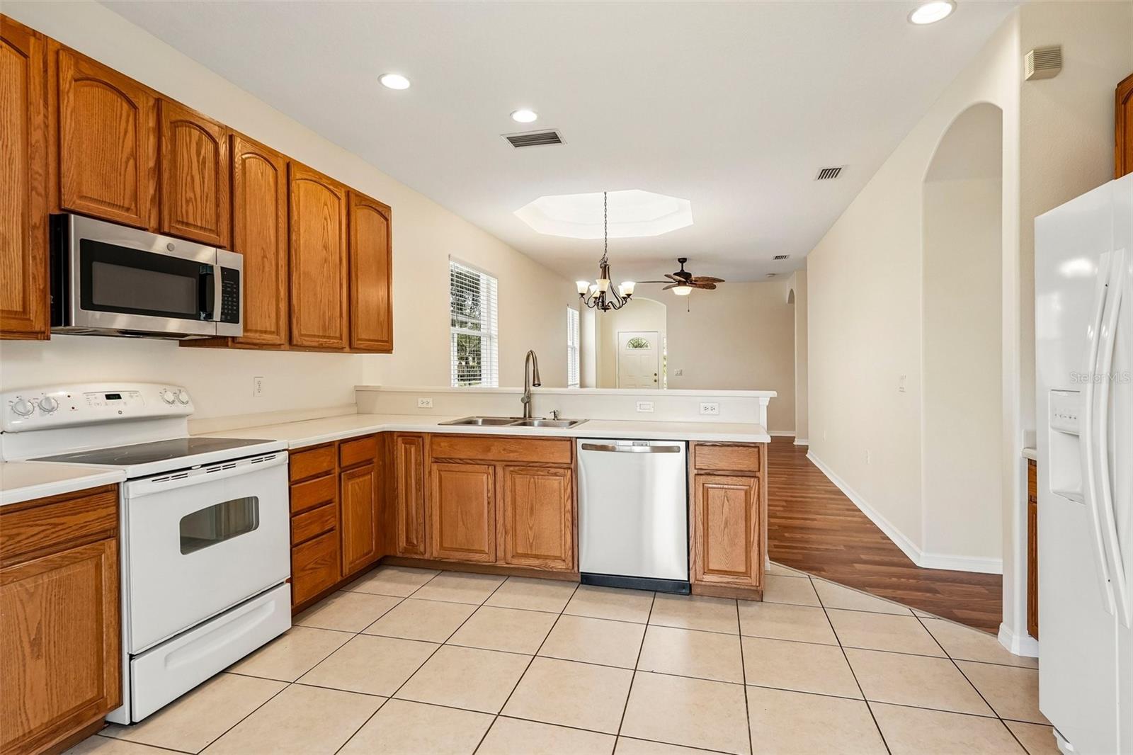 1468 DARYL DR — photo 14