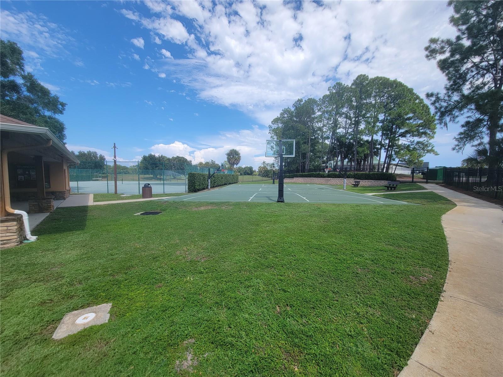 15611 SHOAL CREEK PL — photo 65