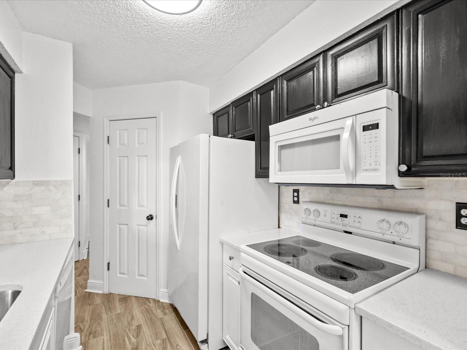 8653 MALLARD RESERVE DR #103 — photo 7