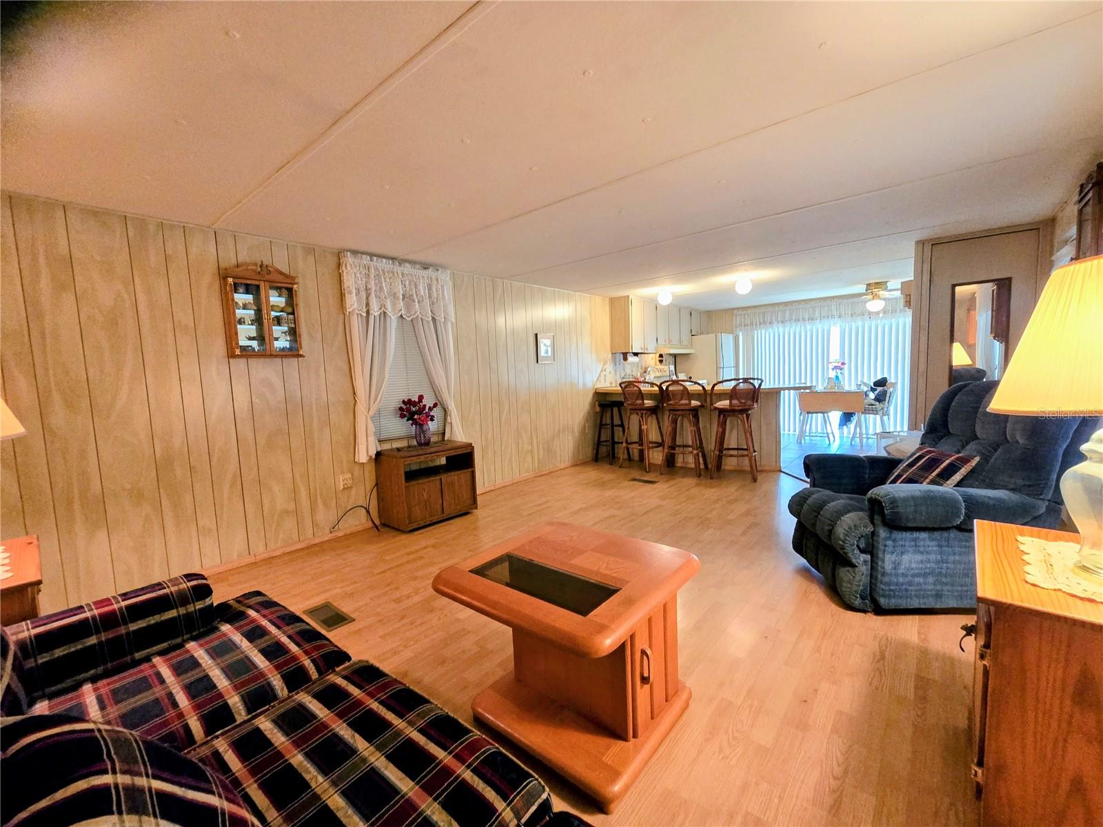 6336 WEALTHY LN — photo 5