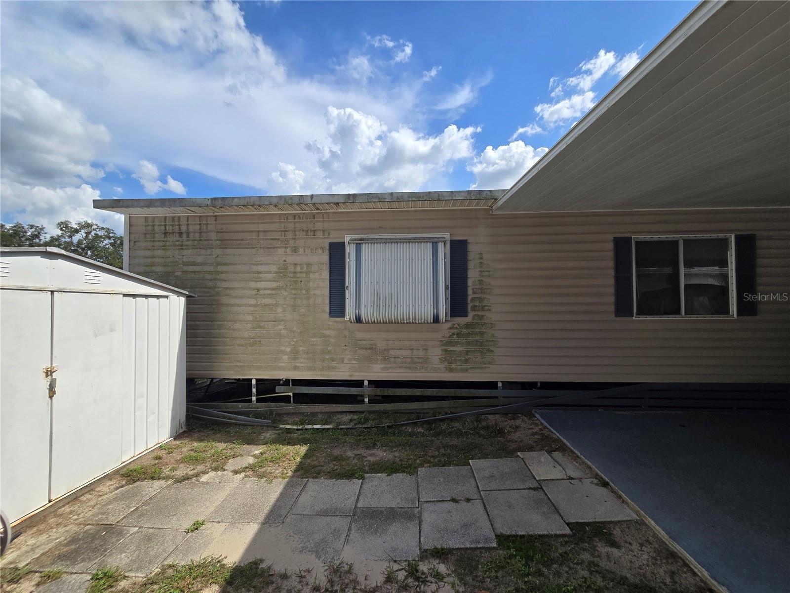 6336 WEALTHY LN — photo 27