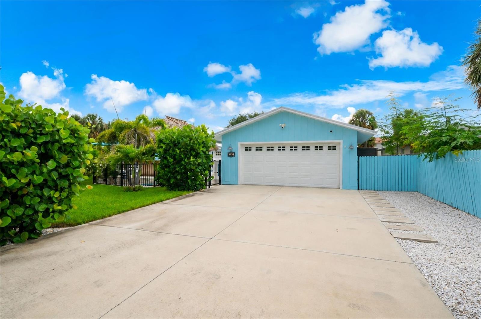751 MANDALAY AVE — photo 40