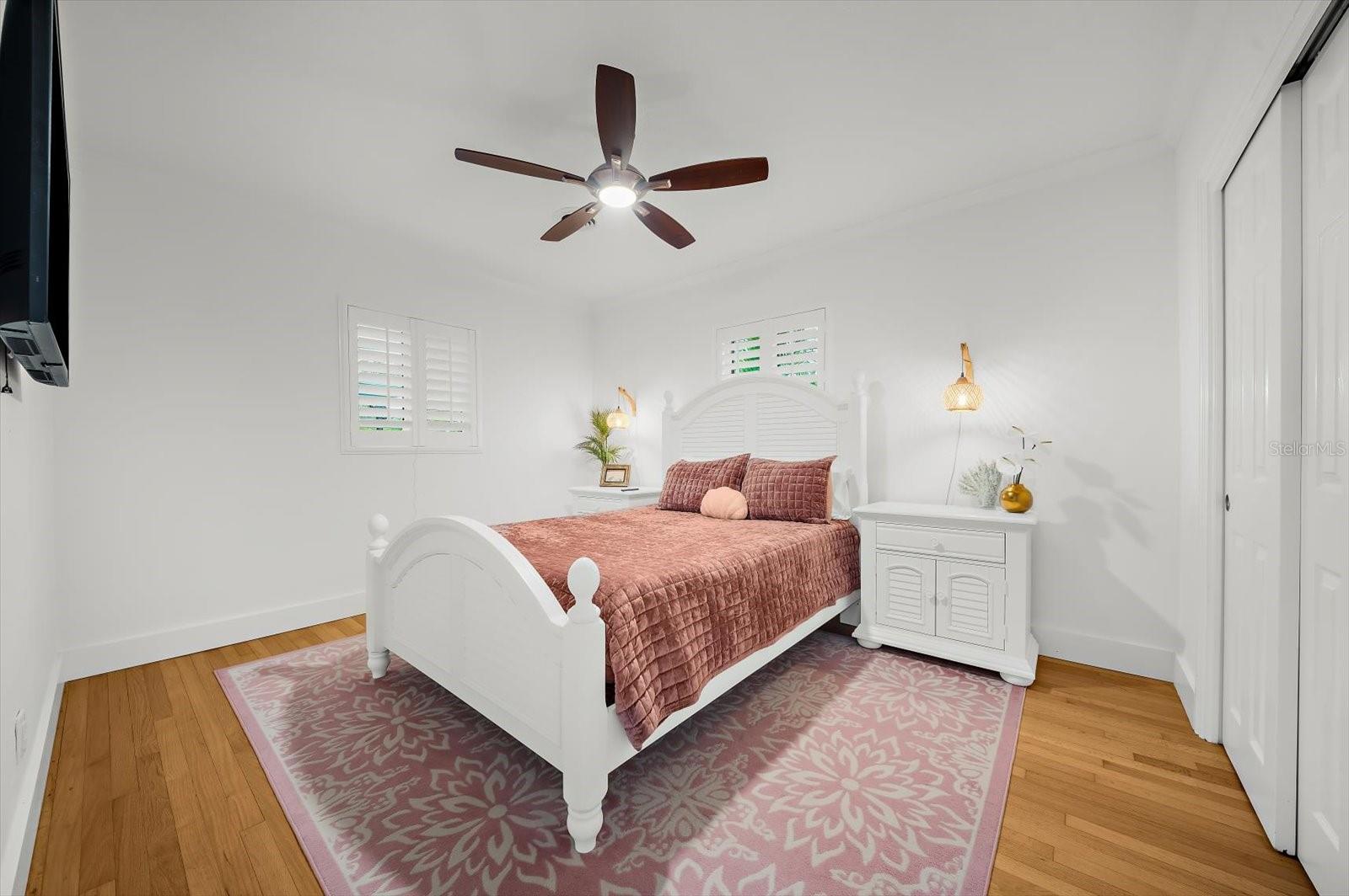 751 MANDALAY AVE — photo 22