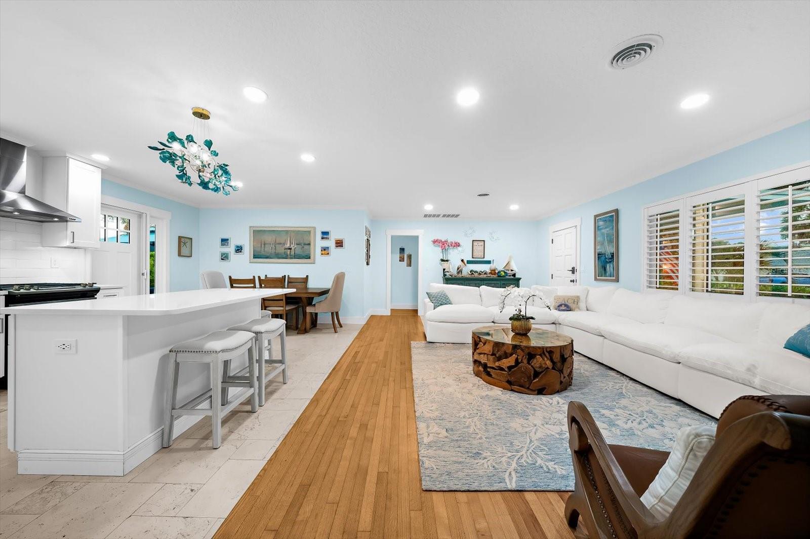 751 MANDALAY AVE — photo 13